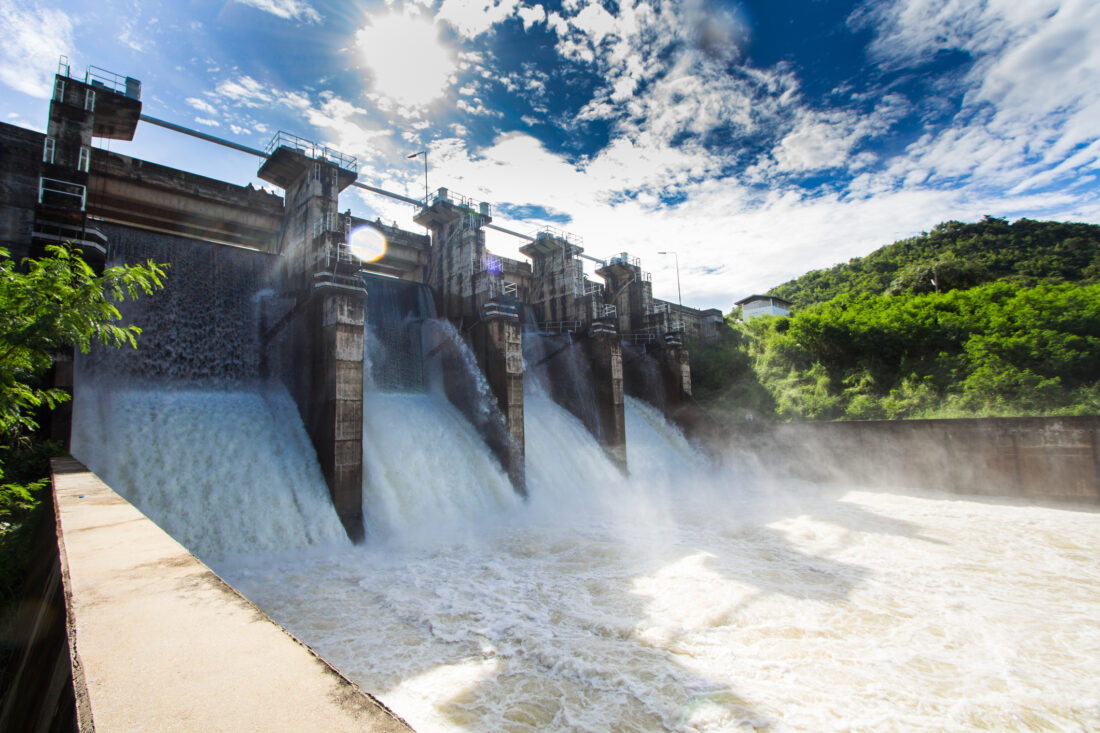 A energia elétrica está mais cara. Saiba o motivo e entenda como o baixo nível nos reservatórios impacta na tarifa